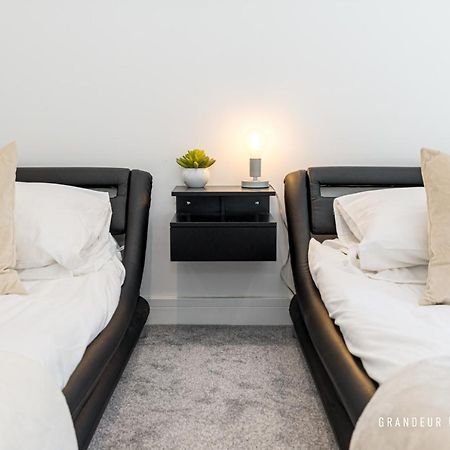 Carbery Ridge By Grandeur Property Bournemouth Exteriör bild