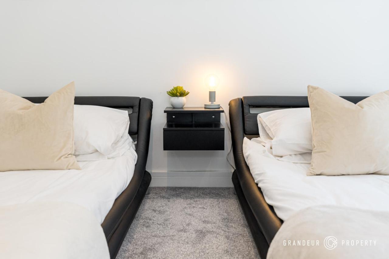 Carbery Ridge By Grandeur Property Bournemouth Exteriör bild