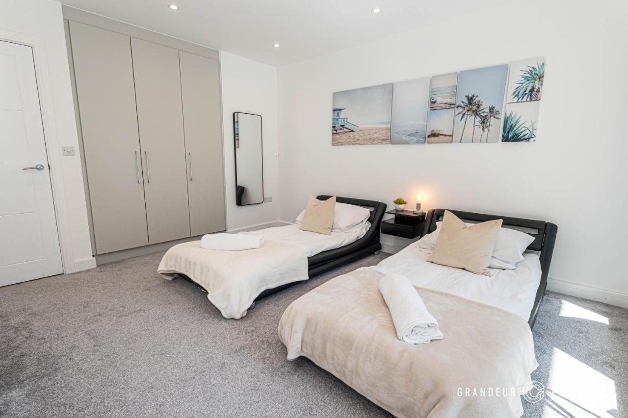 Carbery Ridge By Grandeur Property Bournemouth Exteriör bild