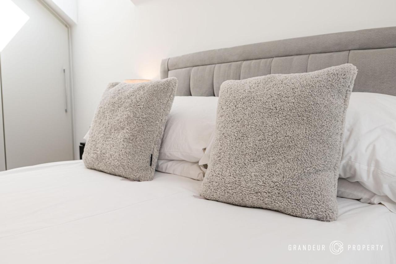 Carbery Ridge By Grandeur Property Bournemouth Exteriör bild
